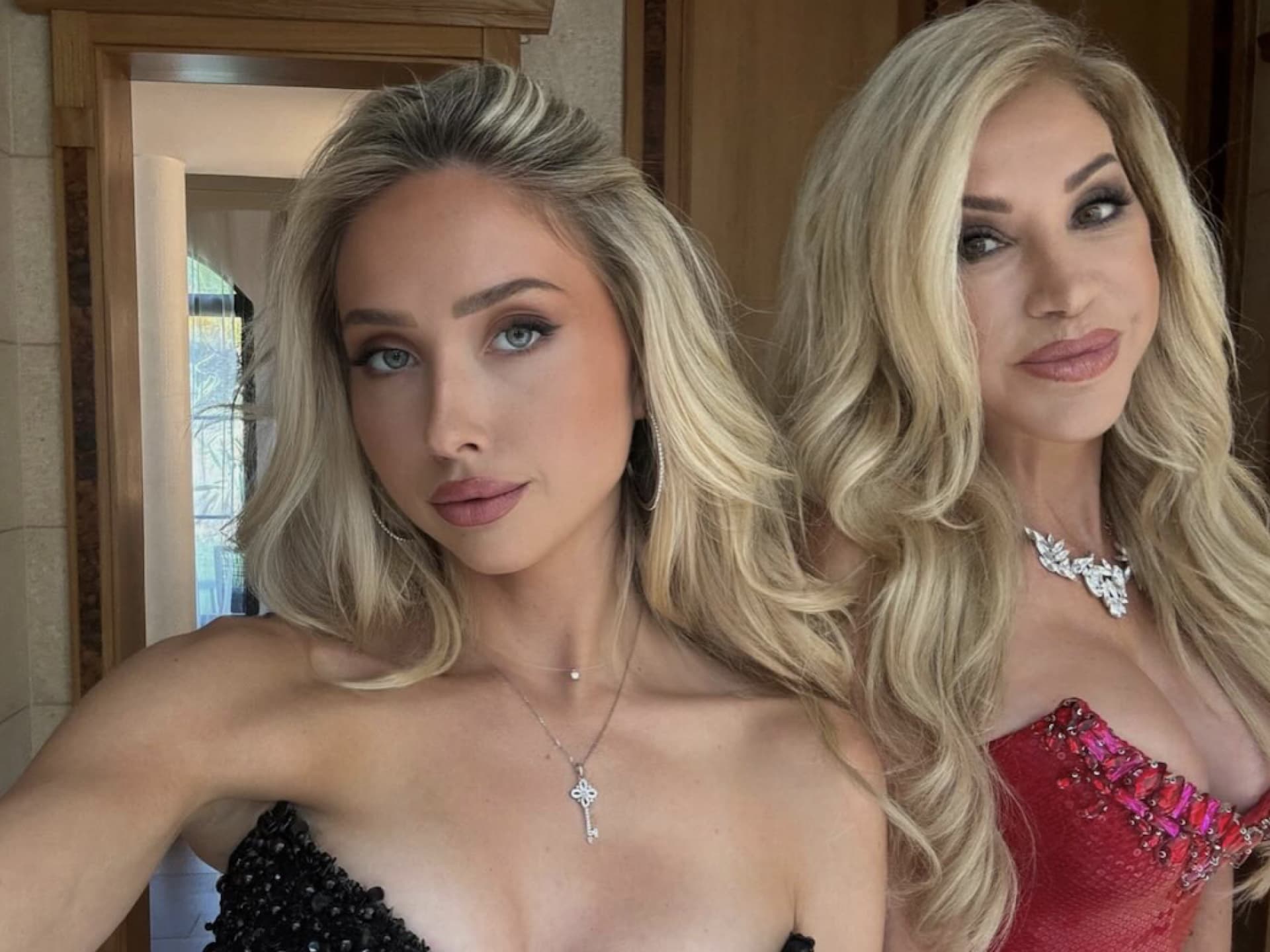 Shania und Carmen Geiss Selfie