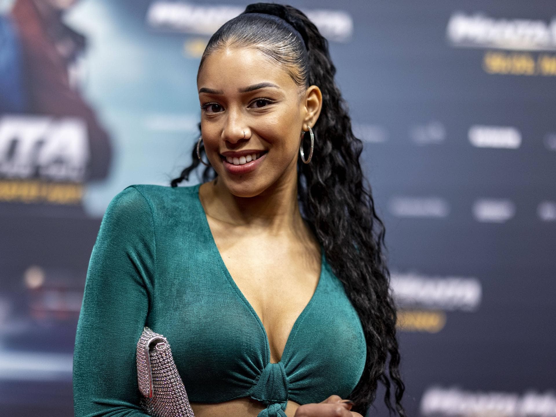 Vanessa Nwattu lächelt