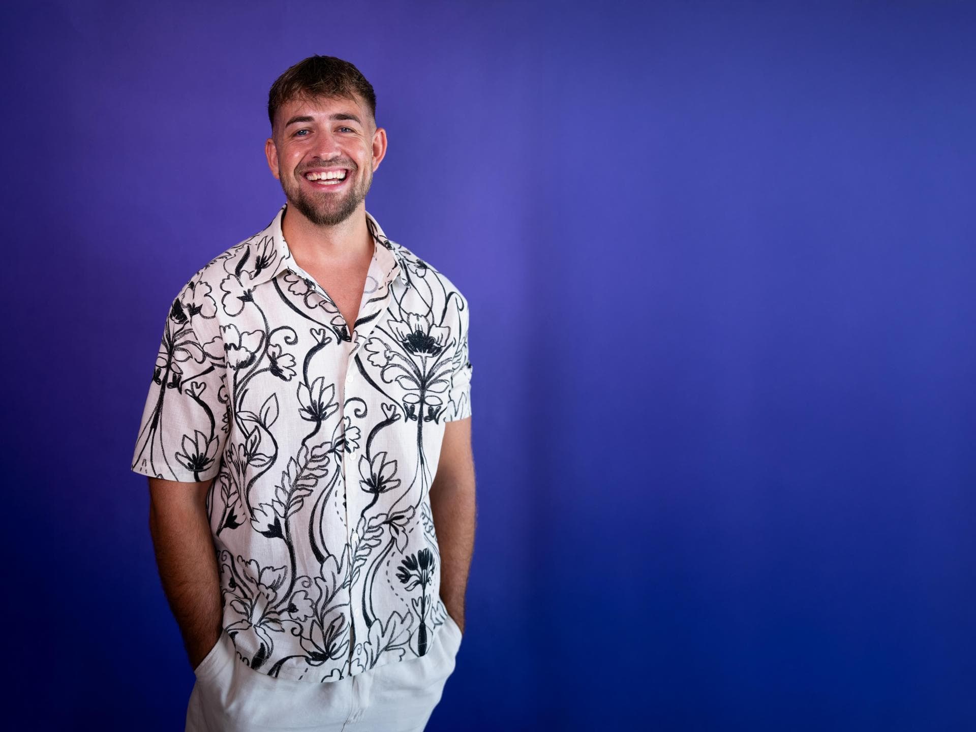 Alexander G., "Make Love Fake Love"-Kandidat