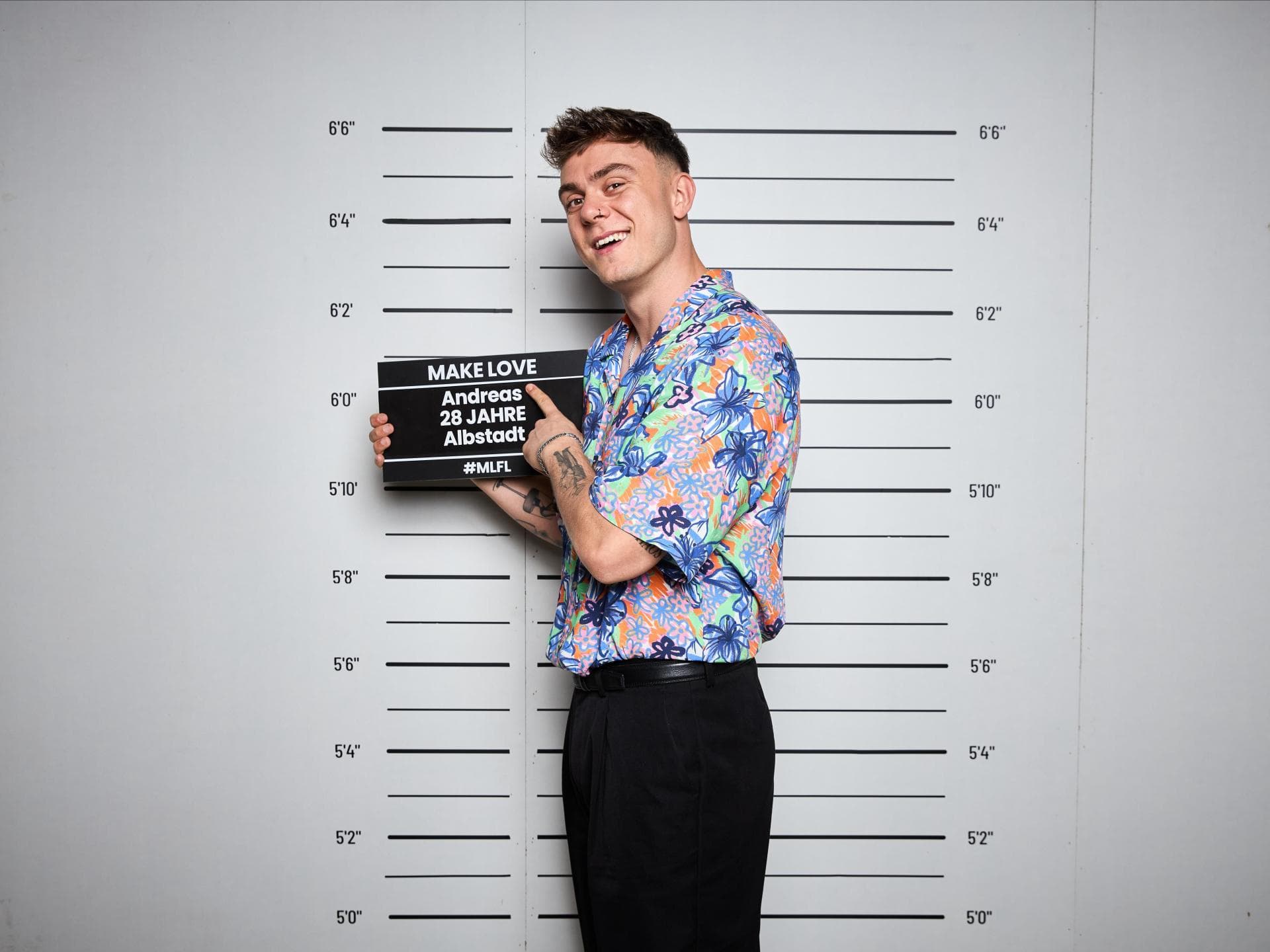 Andreas, "Make Love Fake Love"-Kandidat