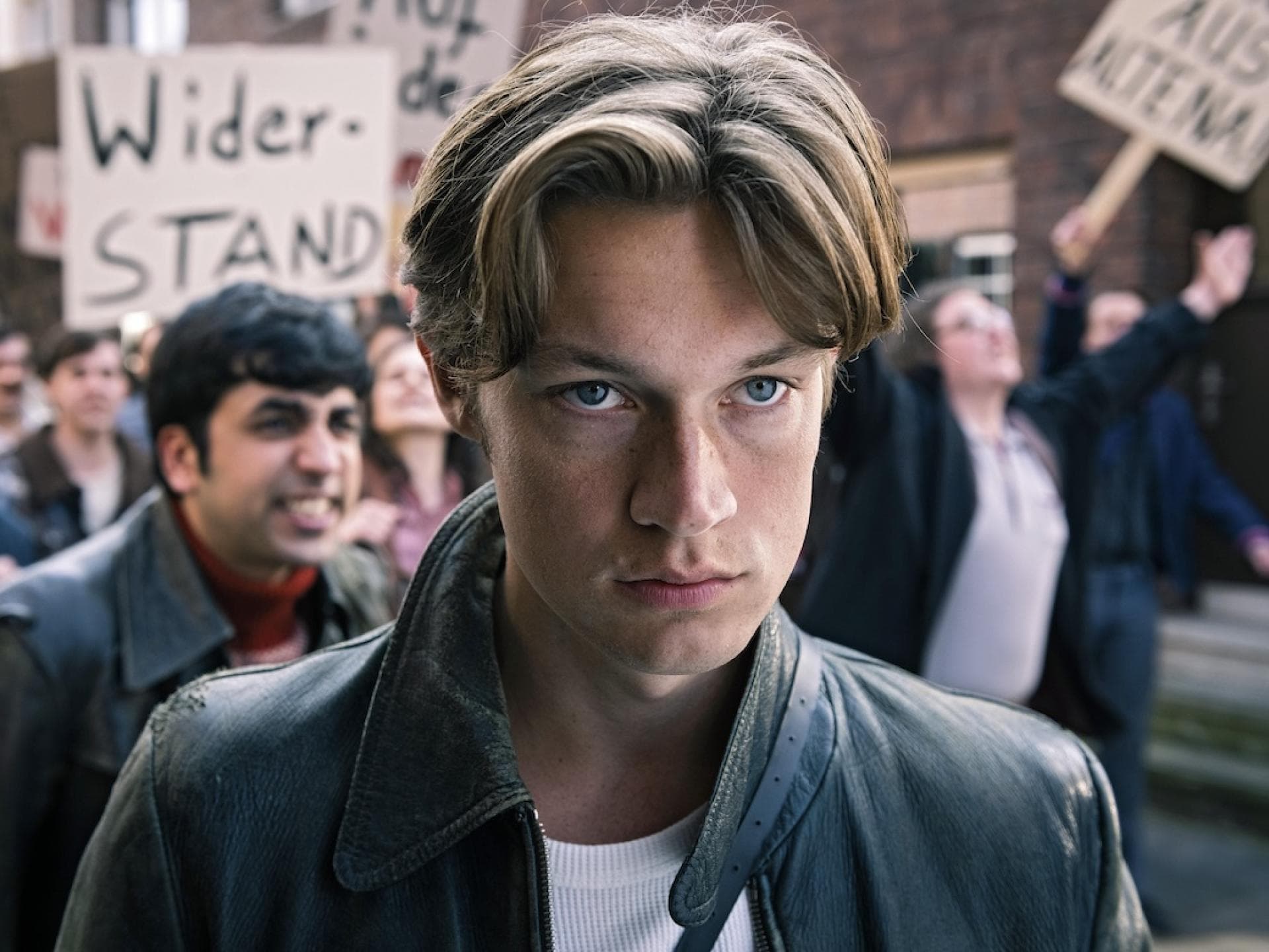 Damian Hardung in "Unsere wunderbaren Jahre"