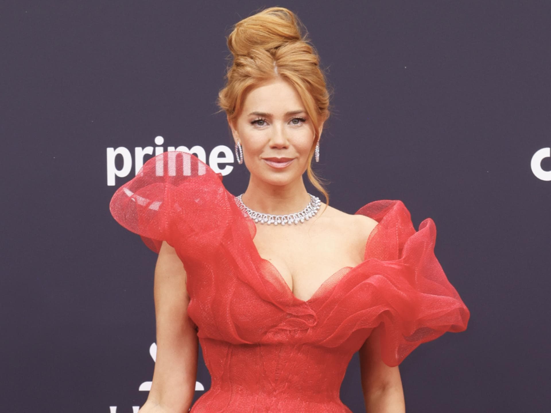 Palina Rojinski in Rot
