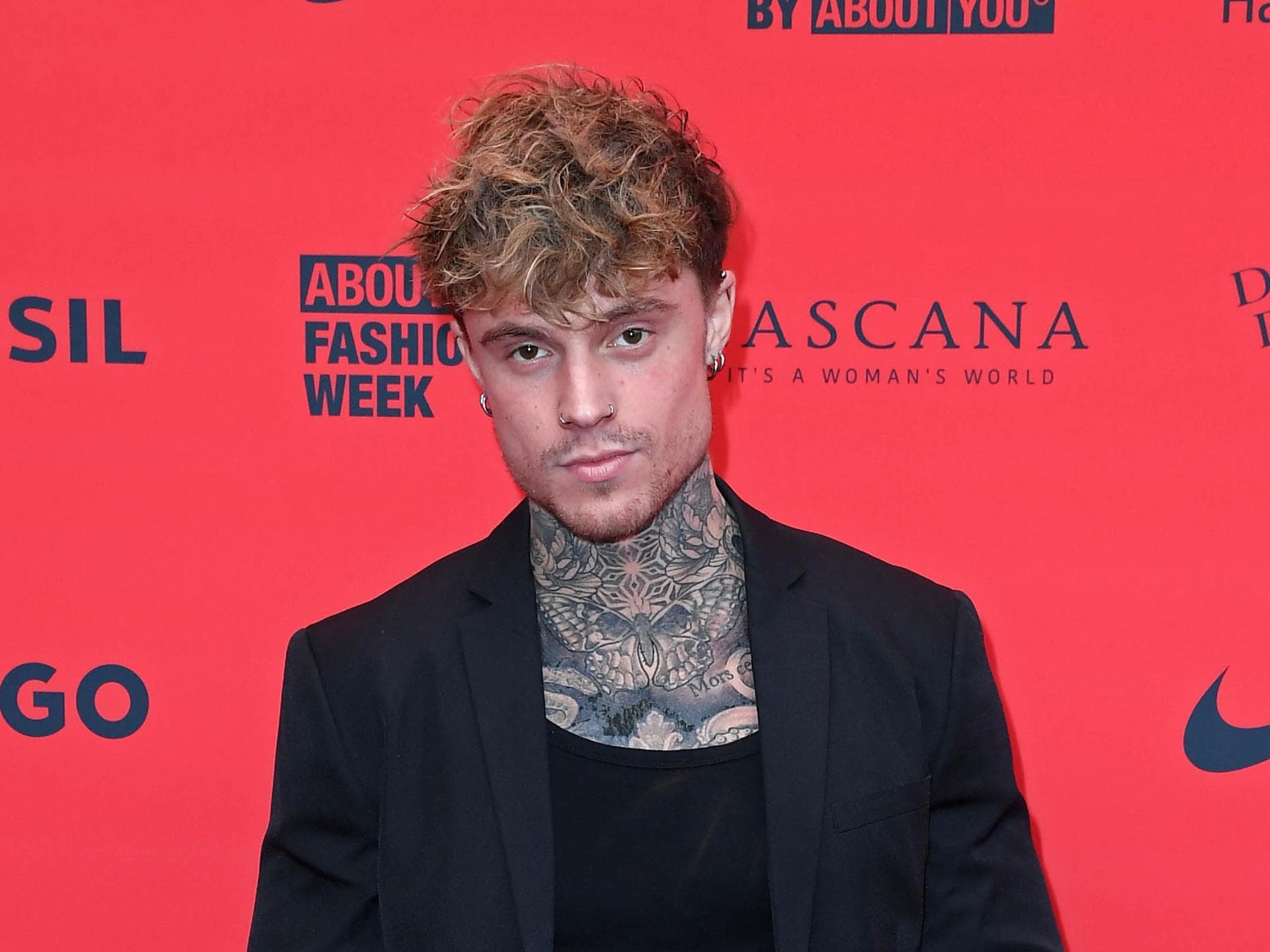 Samuel Dohmen guckt ernst