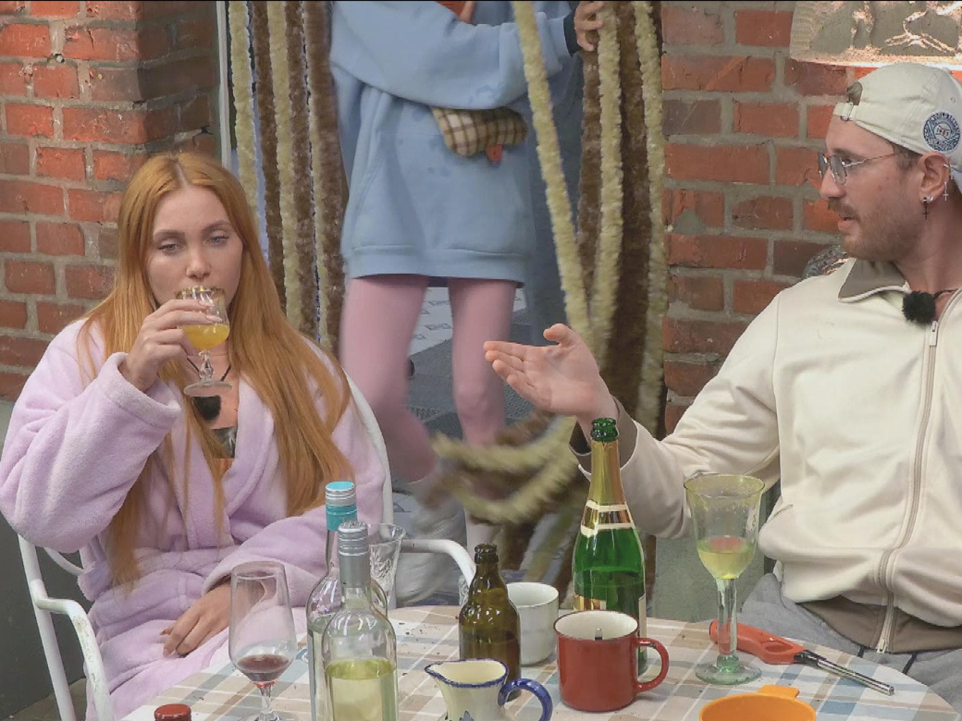 Tara und Dennis im Sommerhaus