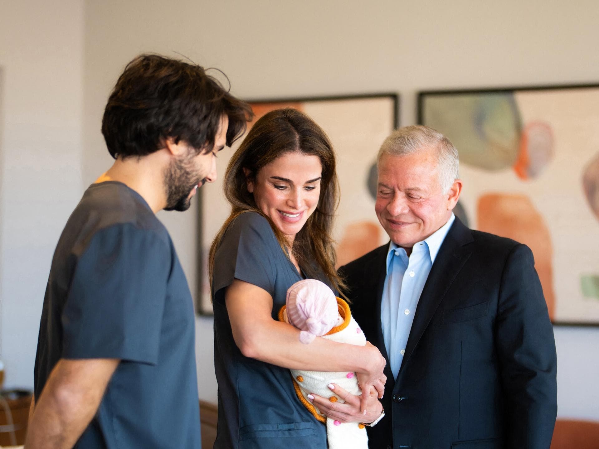 King Abdullah I. und Queen Rania mit ihrer Enkelin