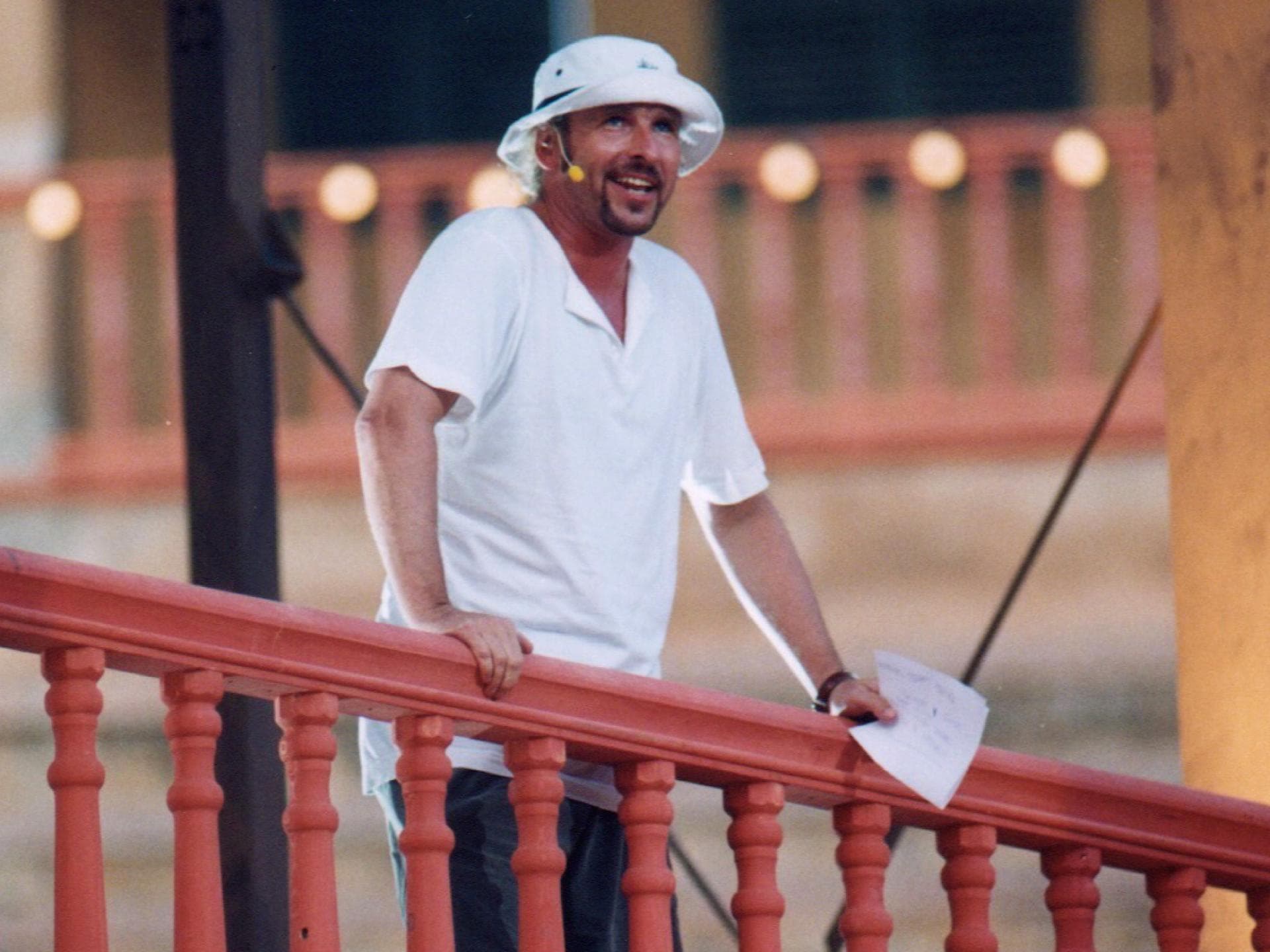 Thomas Gottschalk trägt Fischerhut