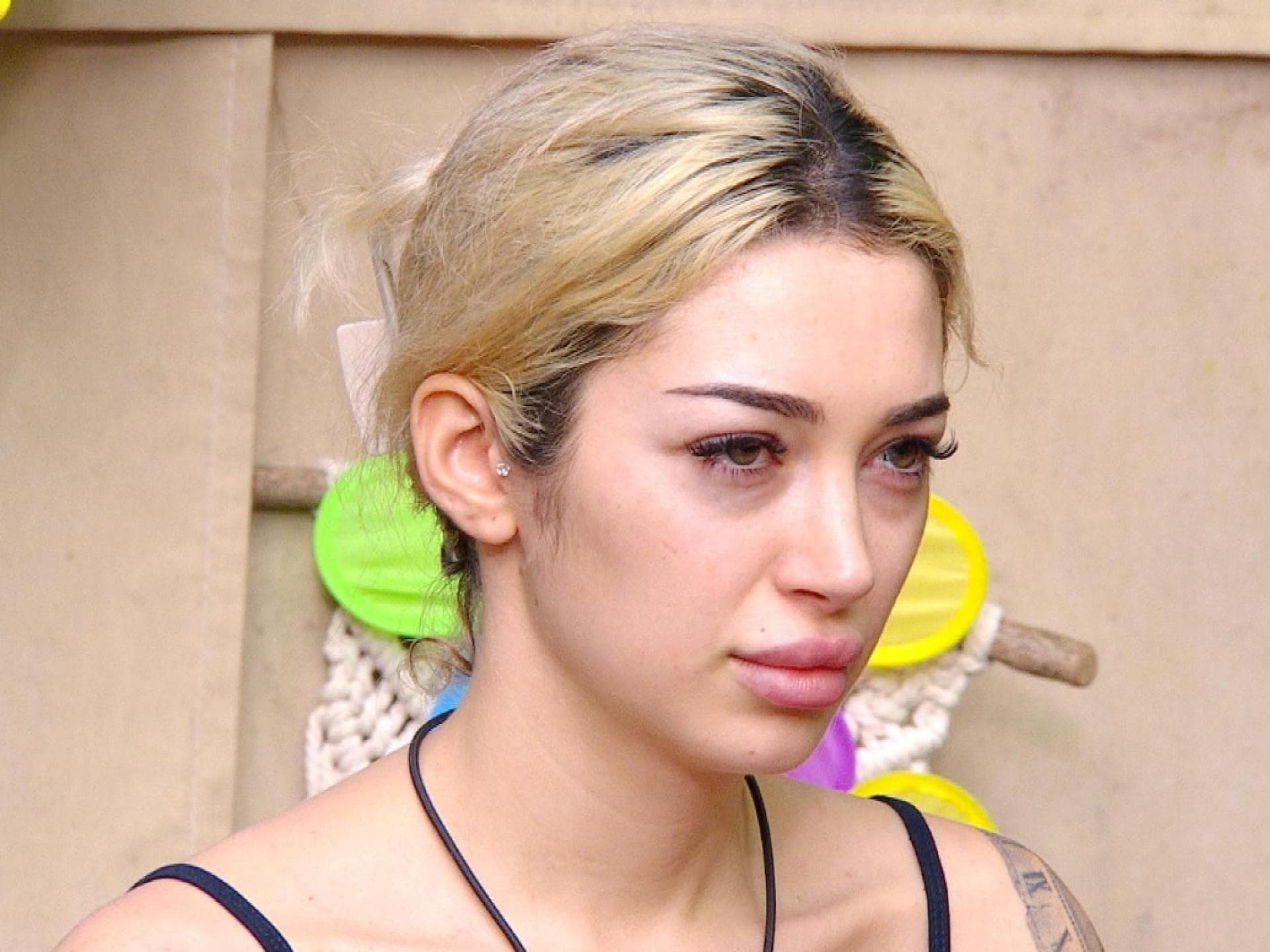 Ariel Hediger traurig