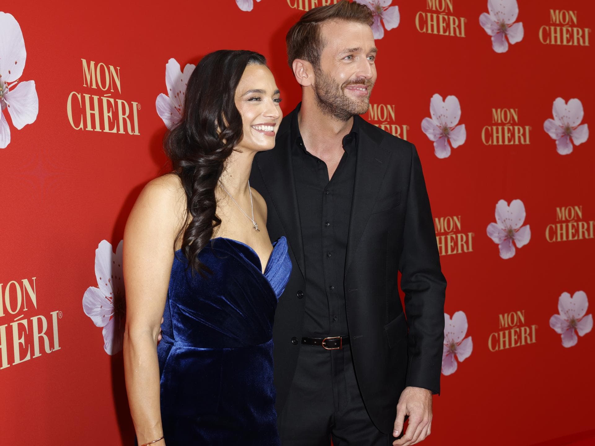 Amira Aly und Christian Düren auf dem roten Teppich