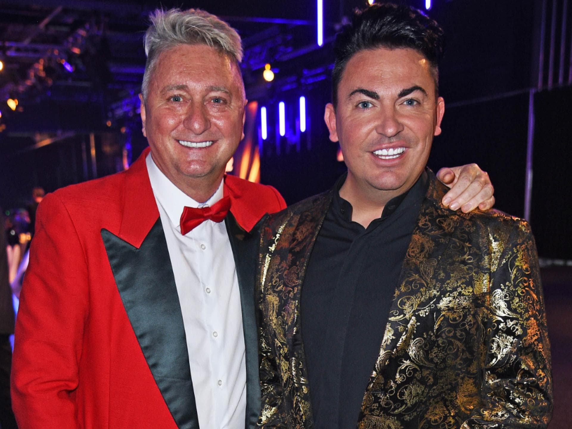 HUbert Fella mit Matthias Mangiapane im Anzug