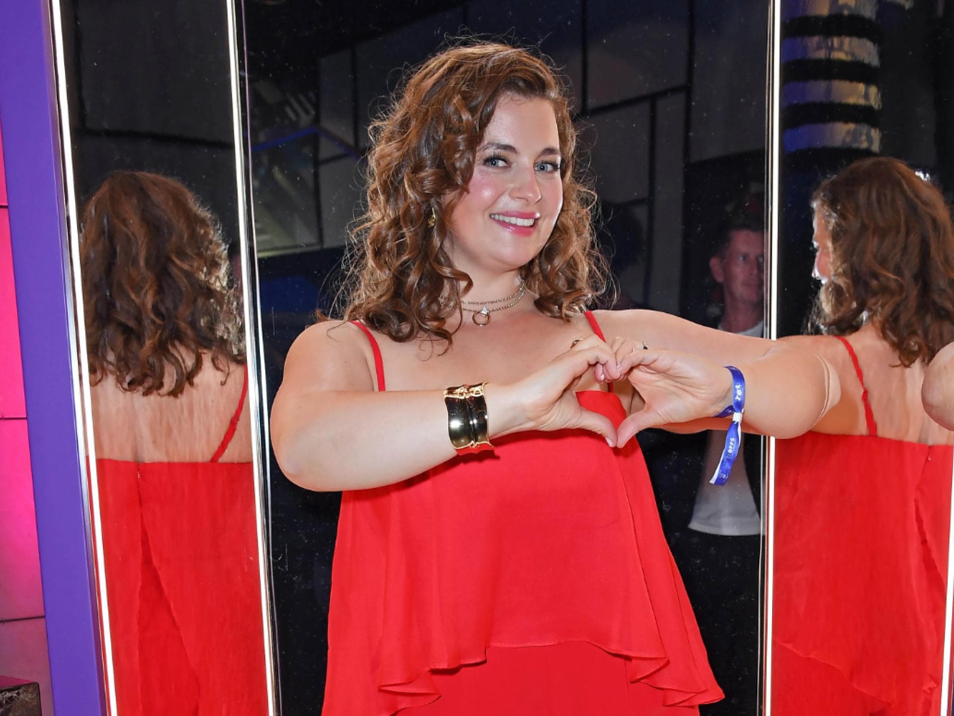 Ronja Forcher macht Herz