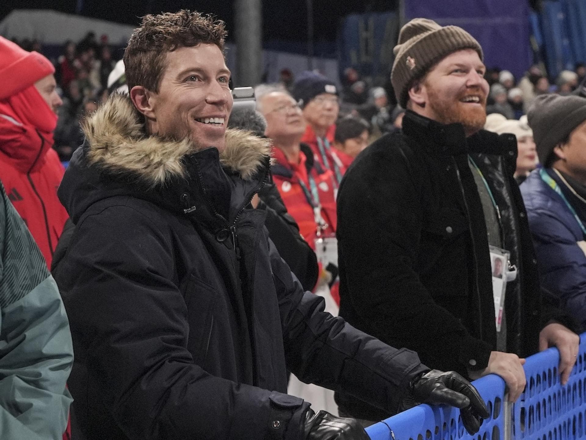 Shaun White feuert bei den Snowboard-Qualifikationen die Athleten an