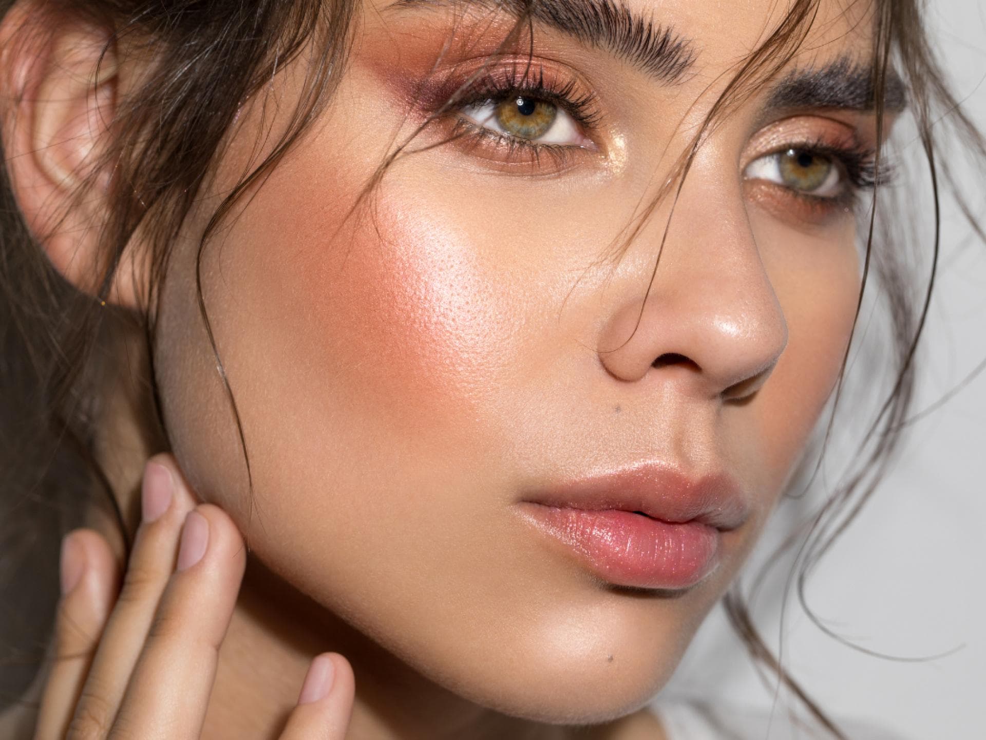 Schönes Model mit Blush