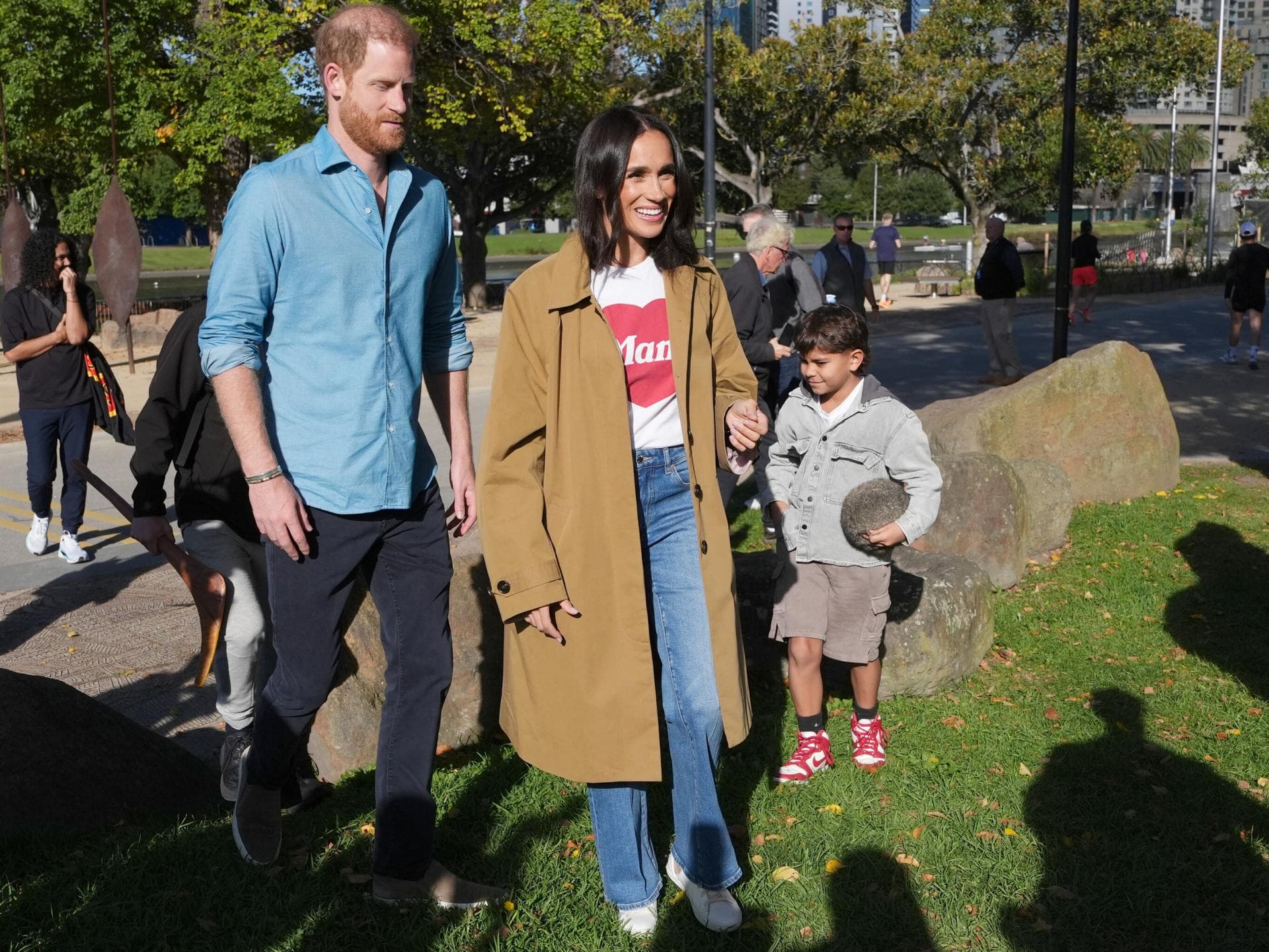 Herzogin-Meghan-Australien-2026-Mantel-Friends-with-Frank-OneOff-App-Skandal