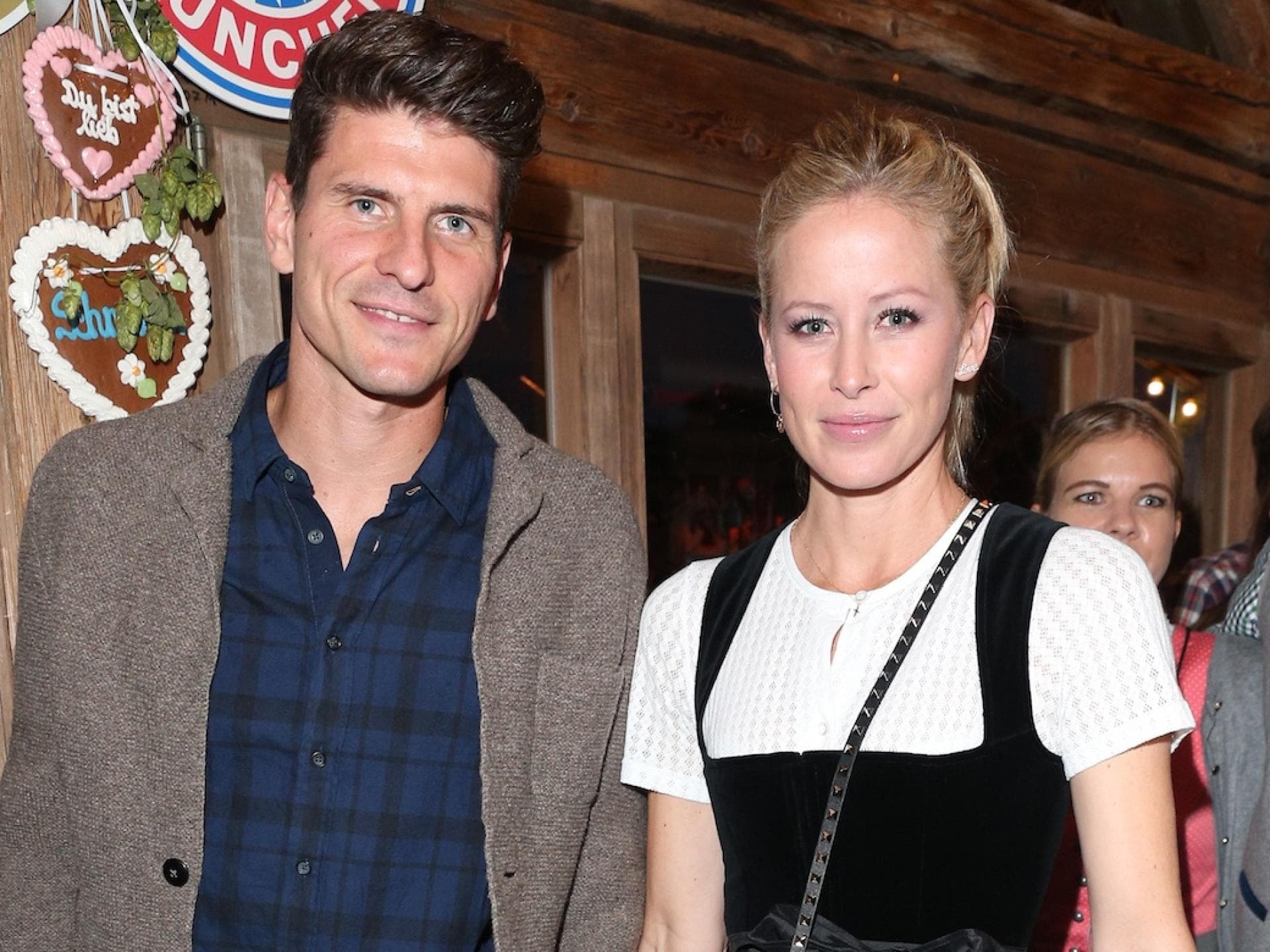 Mario Gomez und Ehefrau Carina