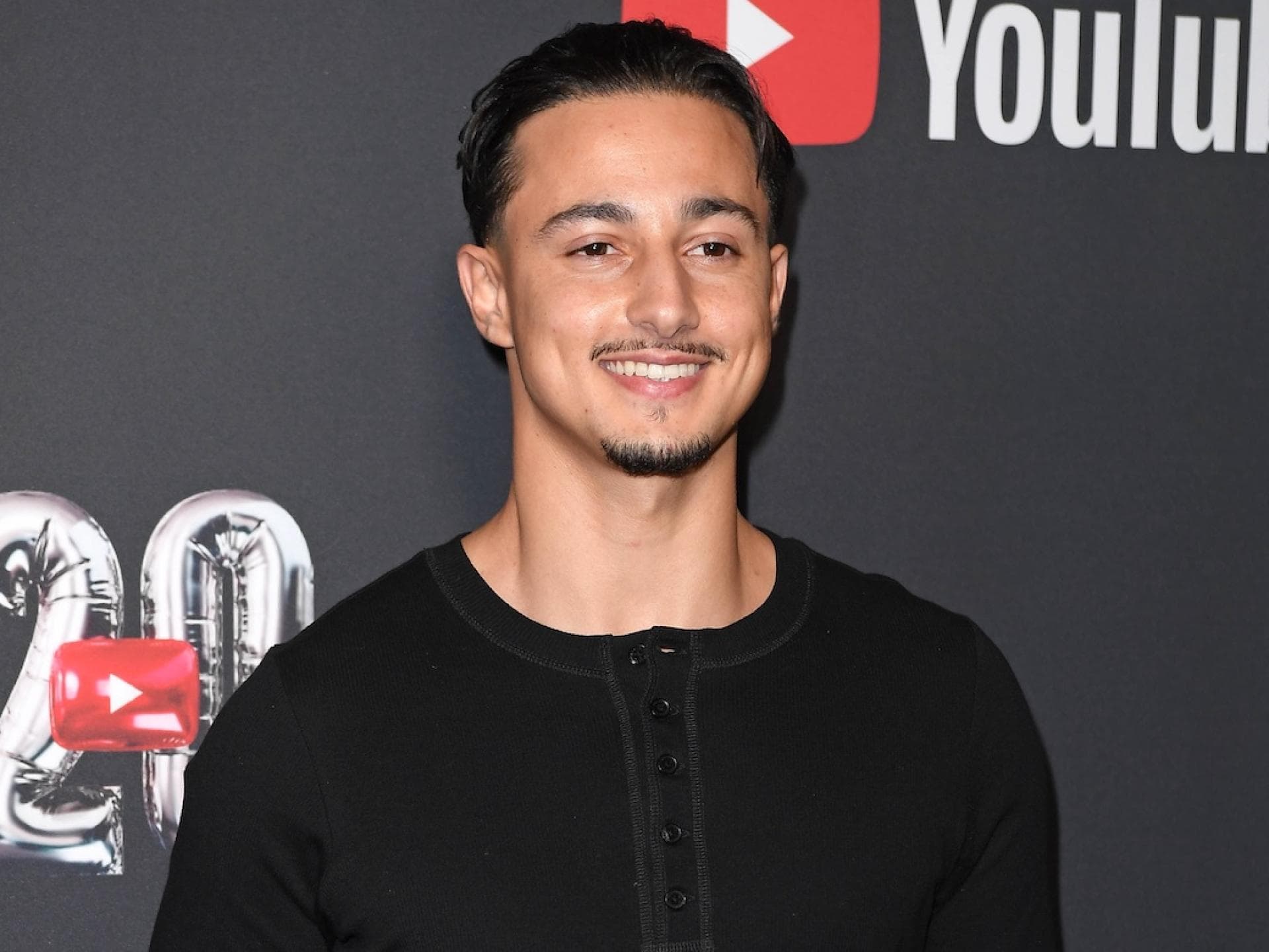 Milano auf roten Teppich