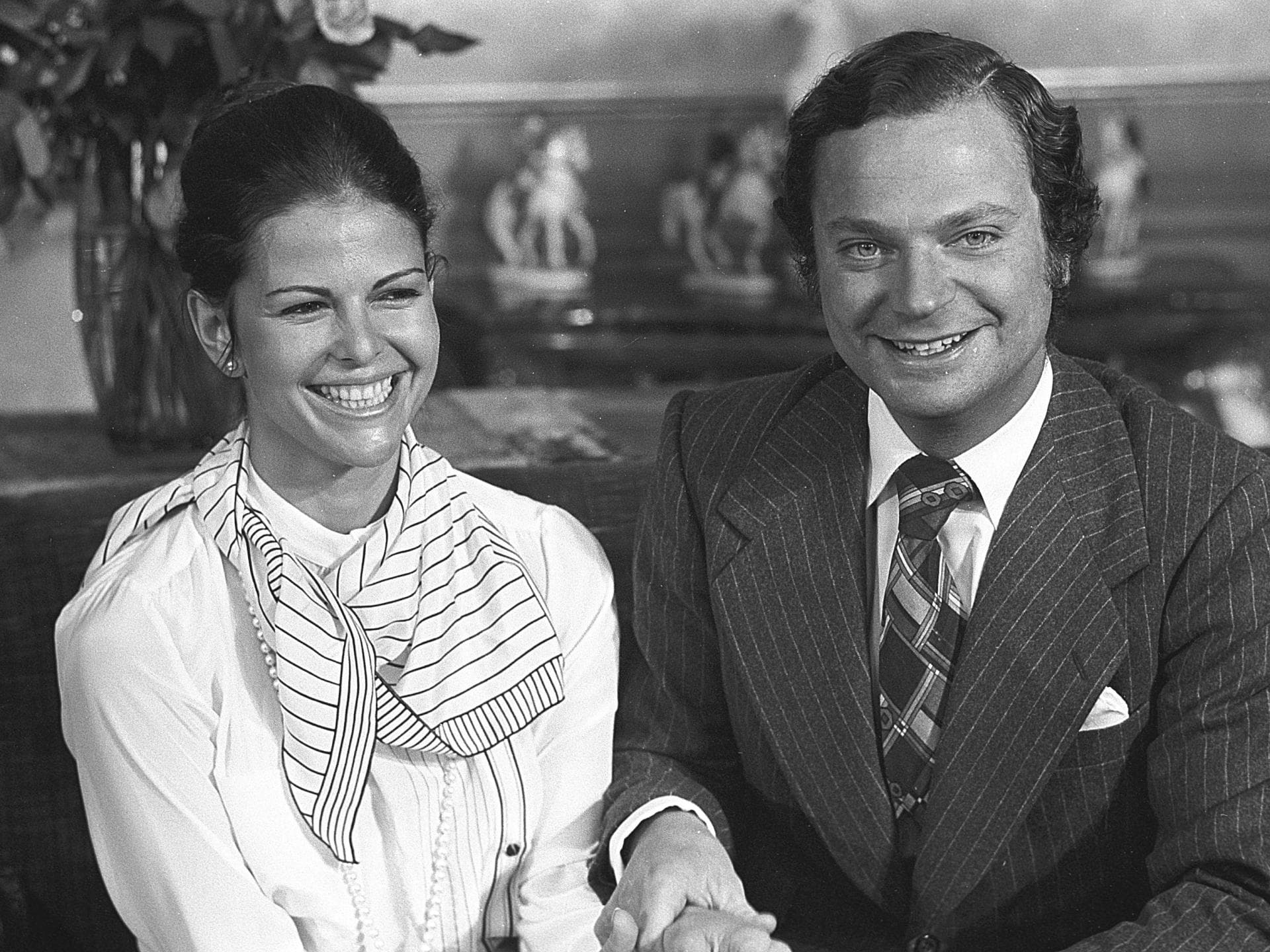 Königin Silvia und König Carl Gustaf von Schweden bei ihrer Verlobung 1976
