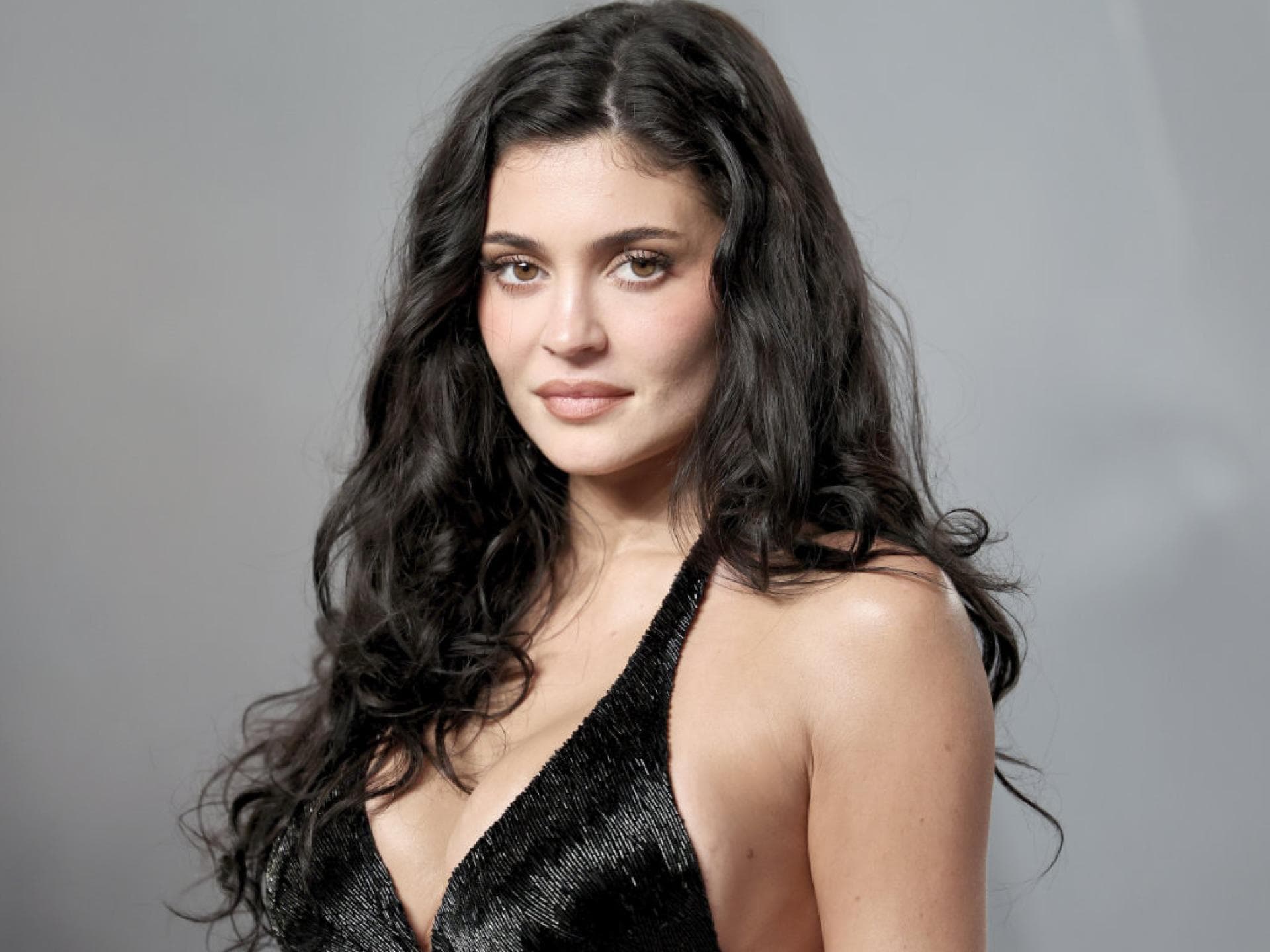 Kylie Jenner glamour Look