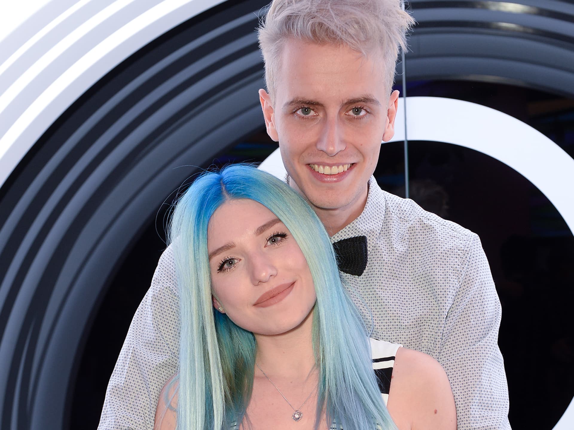 Bibi und Julian Claßen posieren