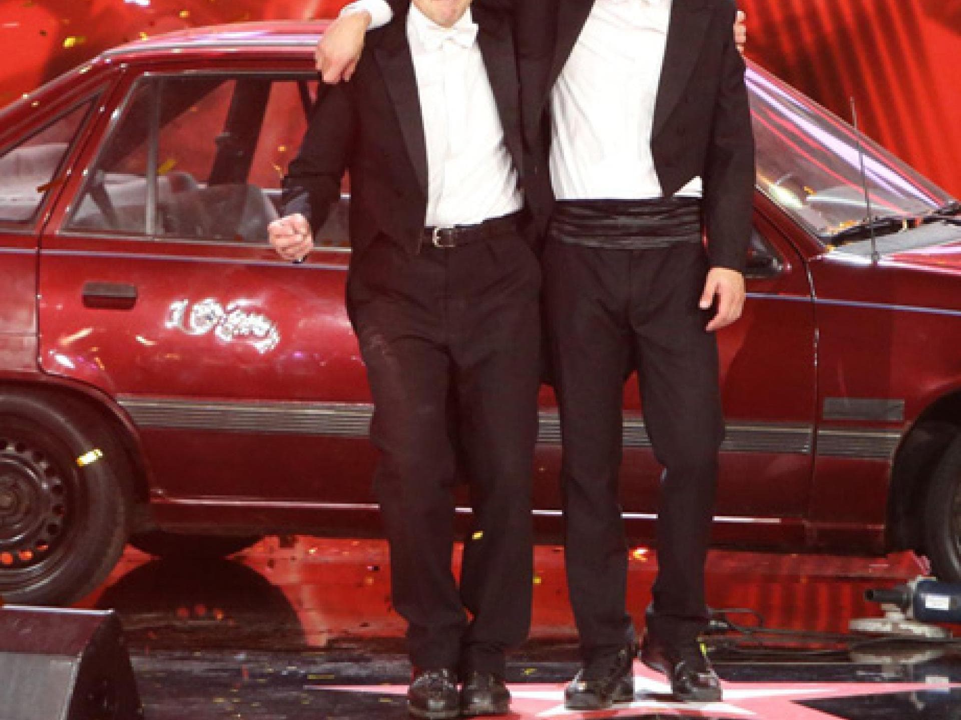Christian von Richthofen und Leonard Lazar, bekamen von Thomas Gottschalk den Freiheitsschein fürs Halbfinale