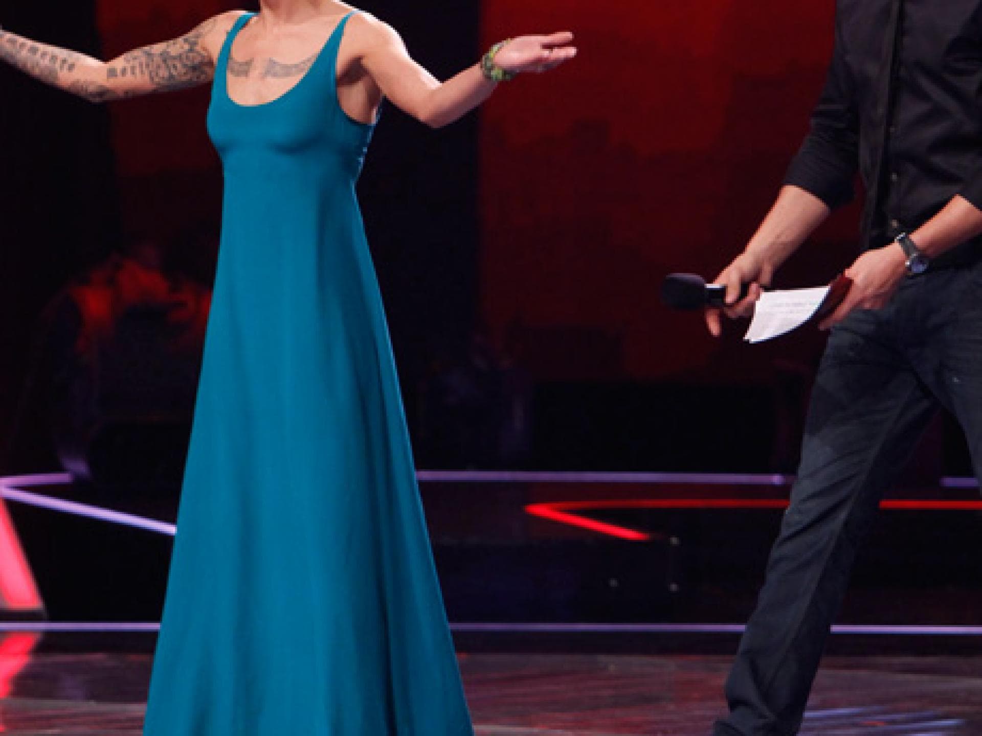 Es kommt zum knappsten Ergebnis der Show ´ Jesper Jürgens muss überraschend âZurück" (Flo Mega) nach Hause! Das Votingergebnis: 100,73 / 99,27 (Coach: 57 / 43)´