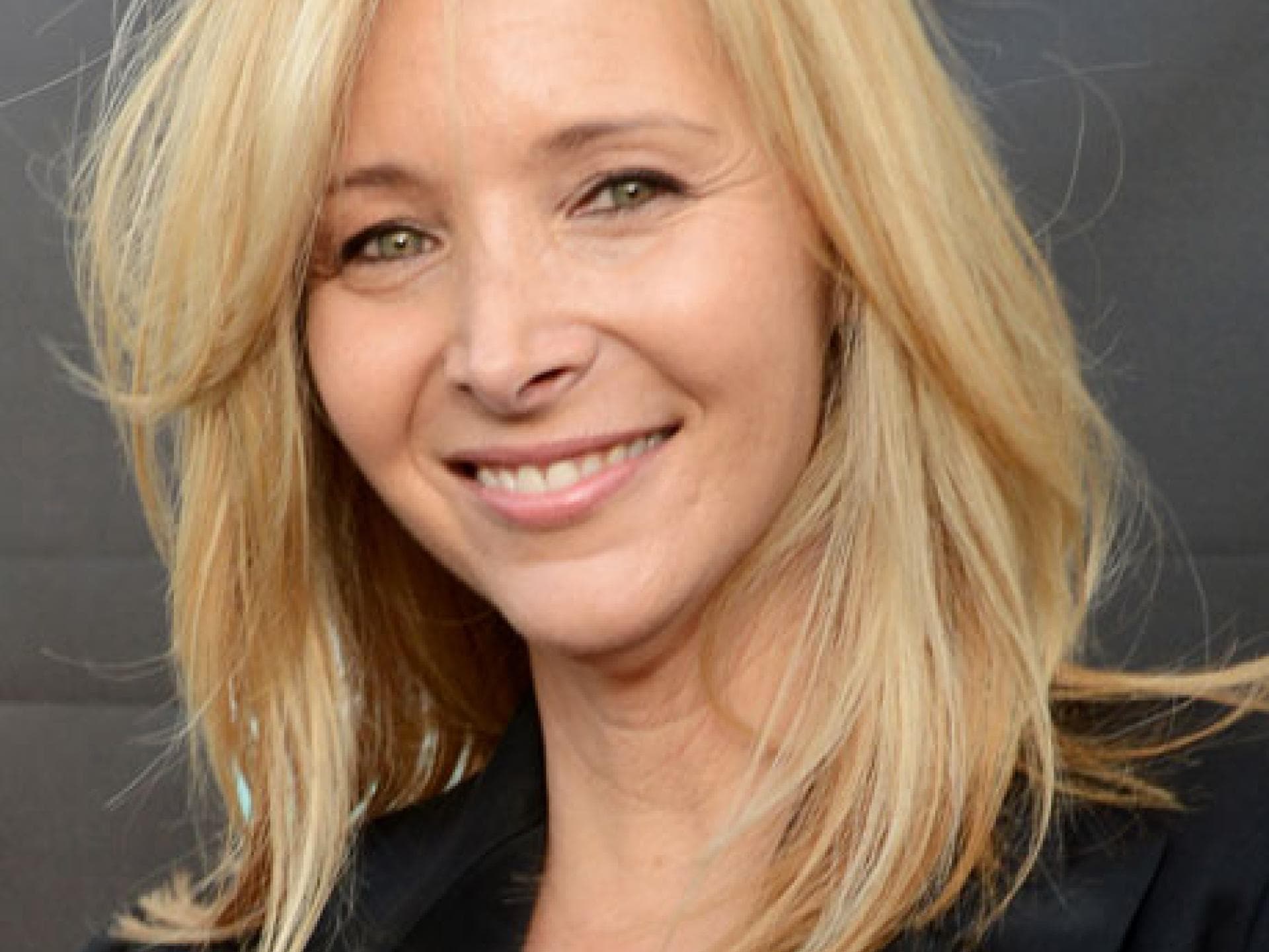 Lisa Kudrow wurde durch ihre OP selbstbewusster Lisa Kudrow wurde durch ihre OP selbstbewusster