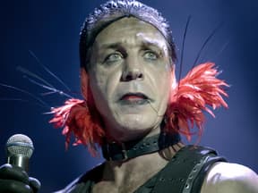 Till Lindemann sieht traurig aus