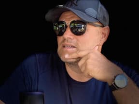 Michael Busse mit Sonnenbrille