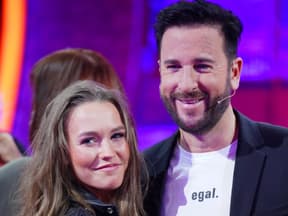 Laura Müller und Michael Wendler lachen