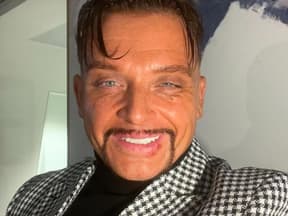 Menowin Fröhlich glücklich