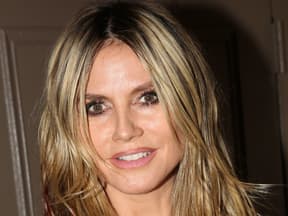 Heidi Klum guckt verwirrt