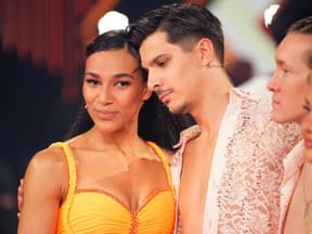 Marie Mouroum traurig mit Alexandru