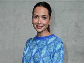 Mandy Capristo lächelt leicht