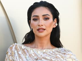 Shay Mitchell auf roten Teppich