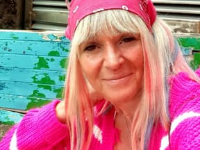 Kathrin Mermi-Schmelz in Pink