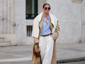 Eine Frau in einem stylischen Office-Look