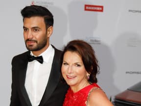 Claudia Obert mit Begleitung beim Leipziger Opernball