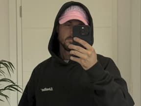 Jannik KOntalis macht Selfie