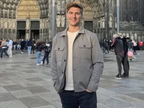 Friedrich Dieckmann vor Kölner Dom