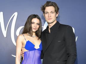 Harriet Herbig-Matten und Damian Hardung bei Maxton Hall Premiere