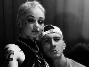 Edith Stehfest kuschelt mit Damian