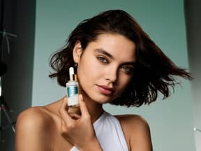 Model mit Serum-Primer