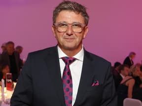 Hans Sigl verriet seine Weihnachtspläne und warum er sich eine "Bergdoktor"-Weihnachtsfolge wünscht