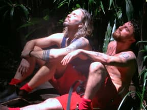 Gil Ofarim mit Umut Tekin beim Sonnenbaden