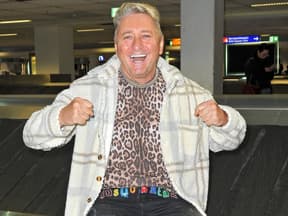 Hubert Fella mit Siegesfäusten