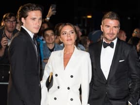 Brooklyn Beckham mit seinen Eltern Victoria und David Beckham 