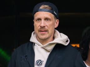 Oliver Pocher guckt skeptisch