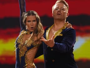 Ross Antony mit Platzwunde