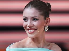 Victoria Swarovski lächelt