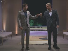 Tim Reitz und Sebastian Paul klatschen sich ab