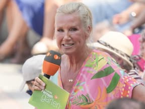 Andrea Kiewel lächelt